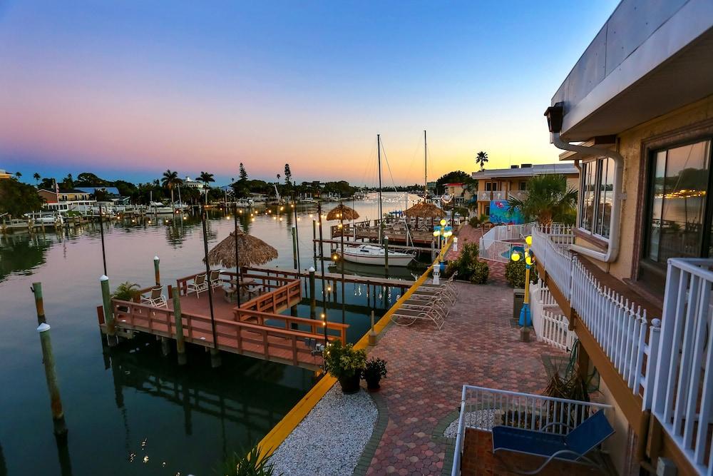 Bayview Plaza Waterfront Resort St. Pete Beach Ngoại thất bức ảnh